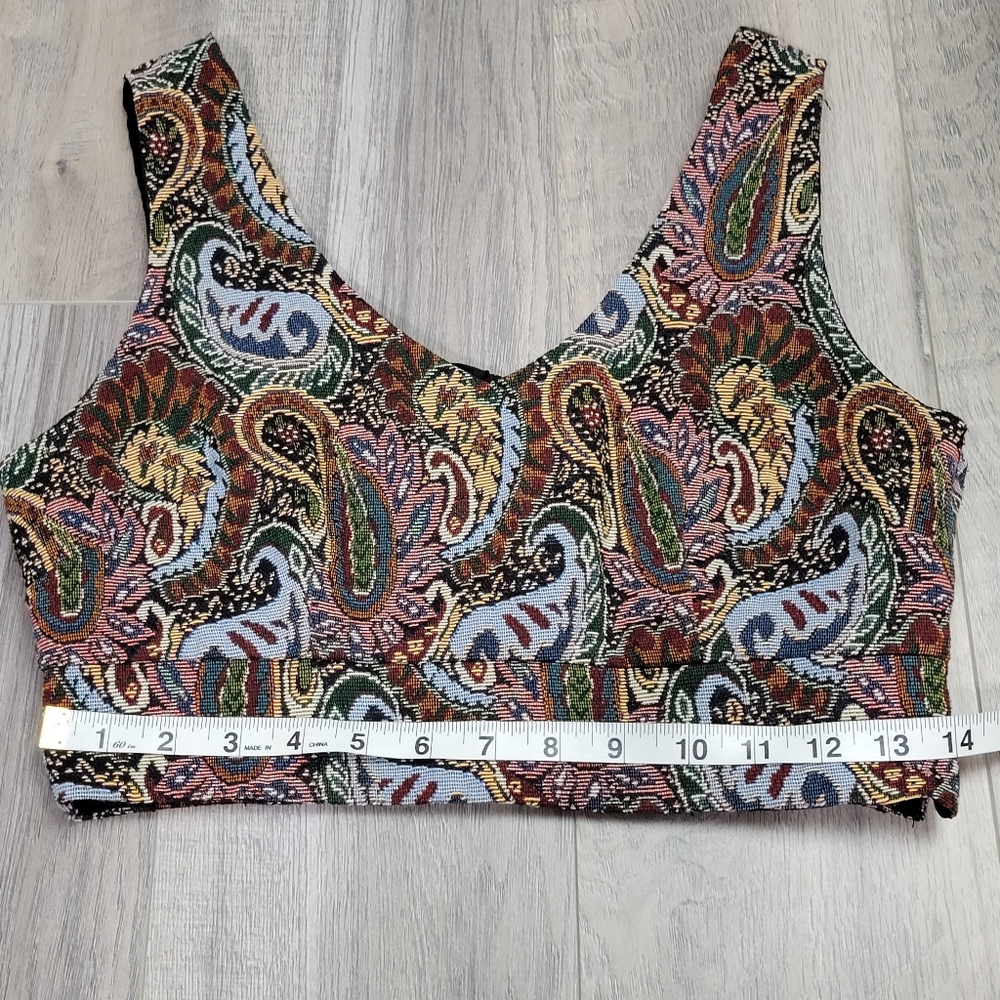 Forever 21 Paisley Crop Top Size Medium - Picture 6 of 7